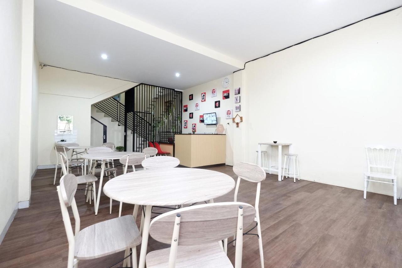 Oyo 1998 Harmonis Hotell Purwokerto Exteriör bild