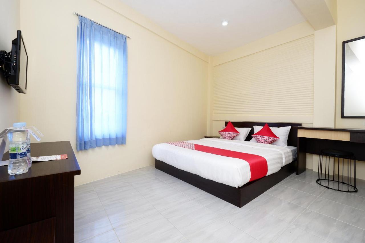 Oyo 1998 Harmonis Hotell Purwokerto Exteriör bild