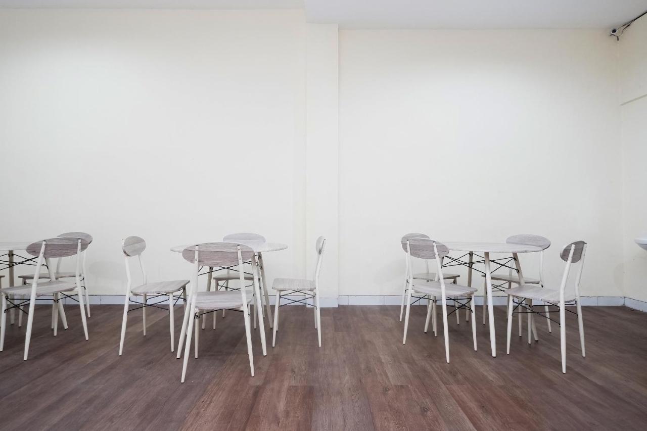 Oyo 1998 Harmonis Hotell Purwokerto Exteriör bild