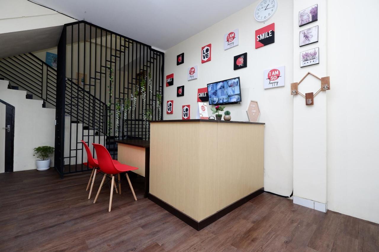 Oyo 1998 Harmonis Hotell Purwokerto Exteriör bild