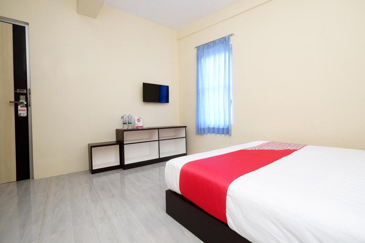 Oyo 1998 Harmonis Hotell Purwokerto Exteriör bild