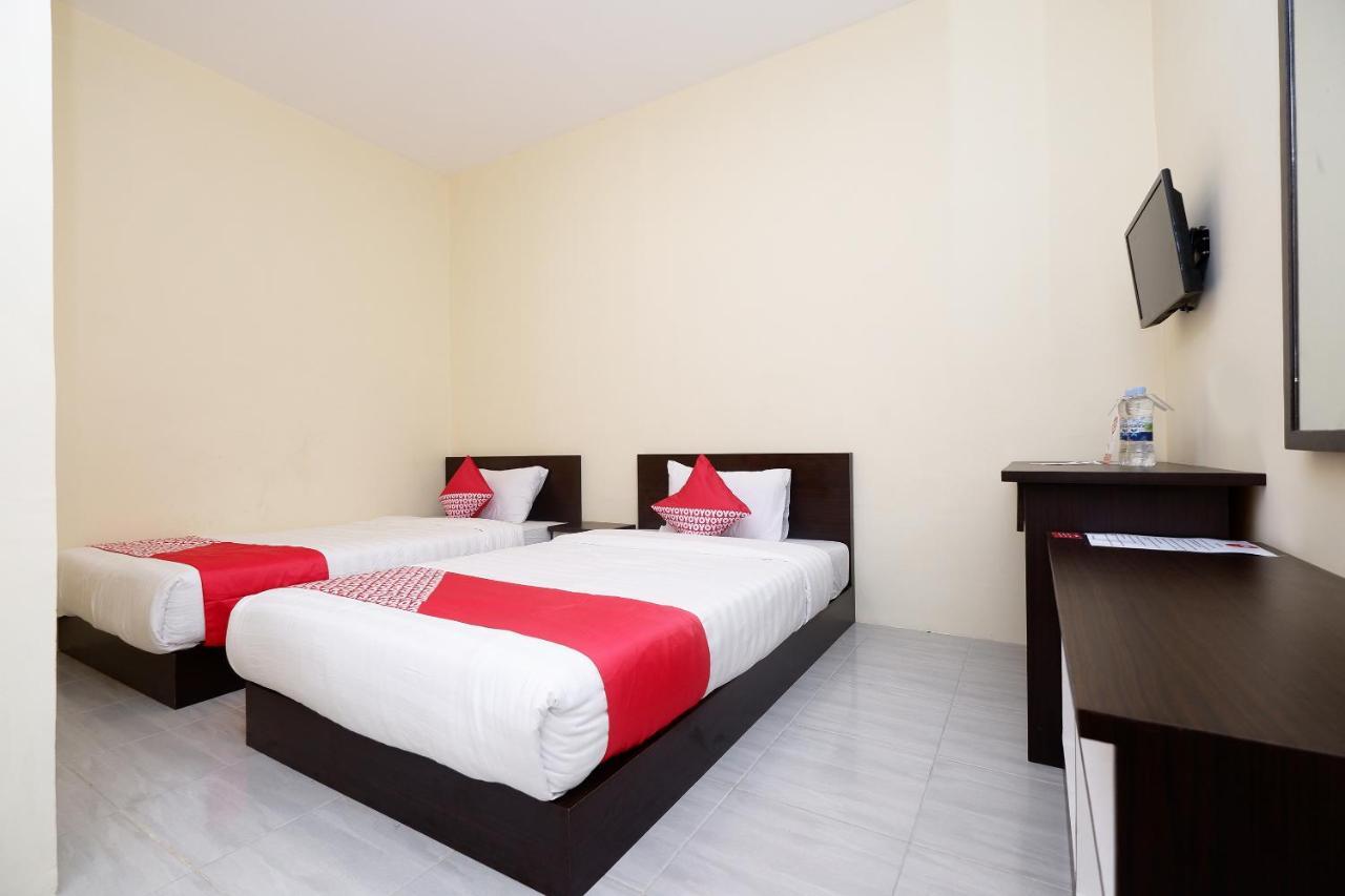 Oyo 1998 Harmonis Hotell Purwokerto Exteriör bild