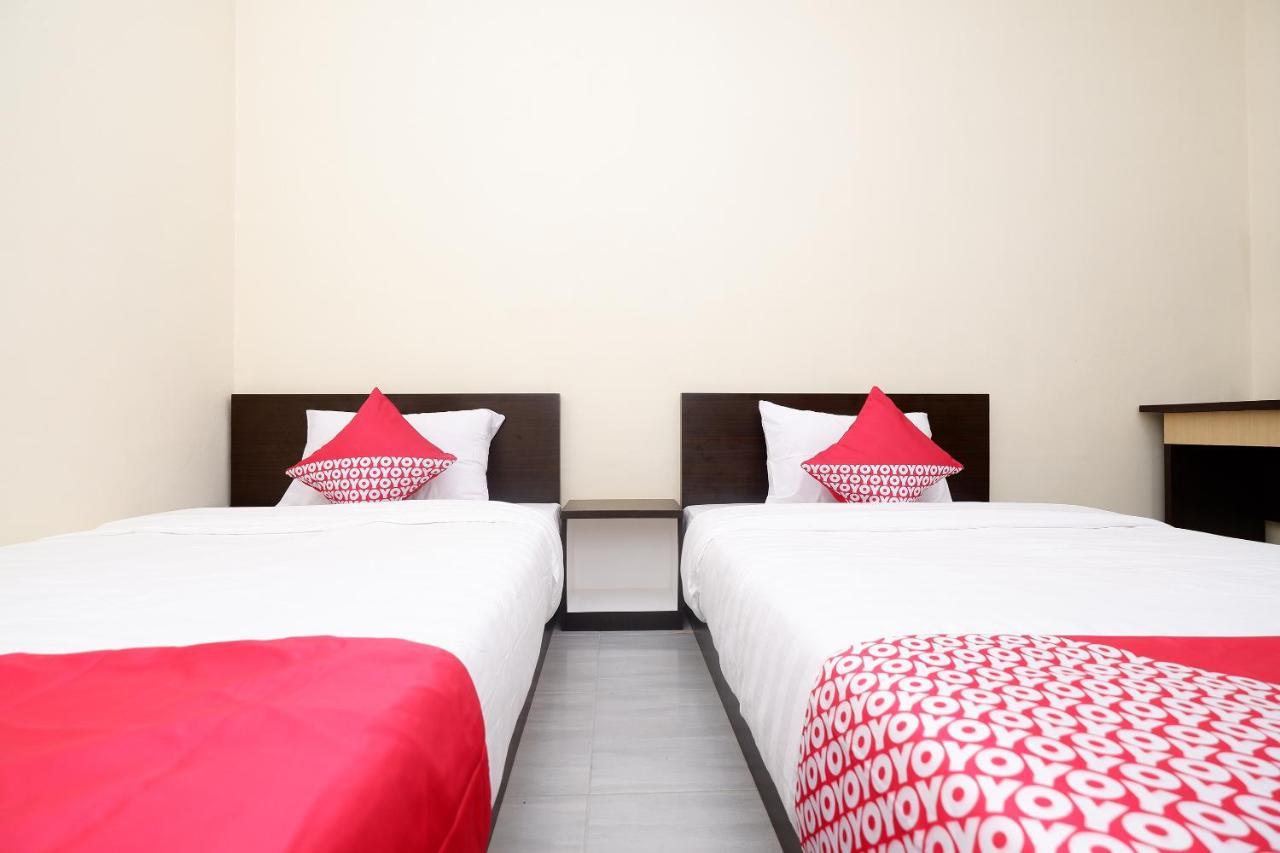 Oyo 1998 Harmonis Hotell Purwokerto Exteriör bild