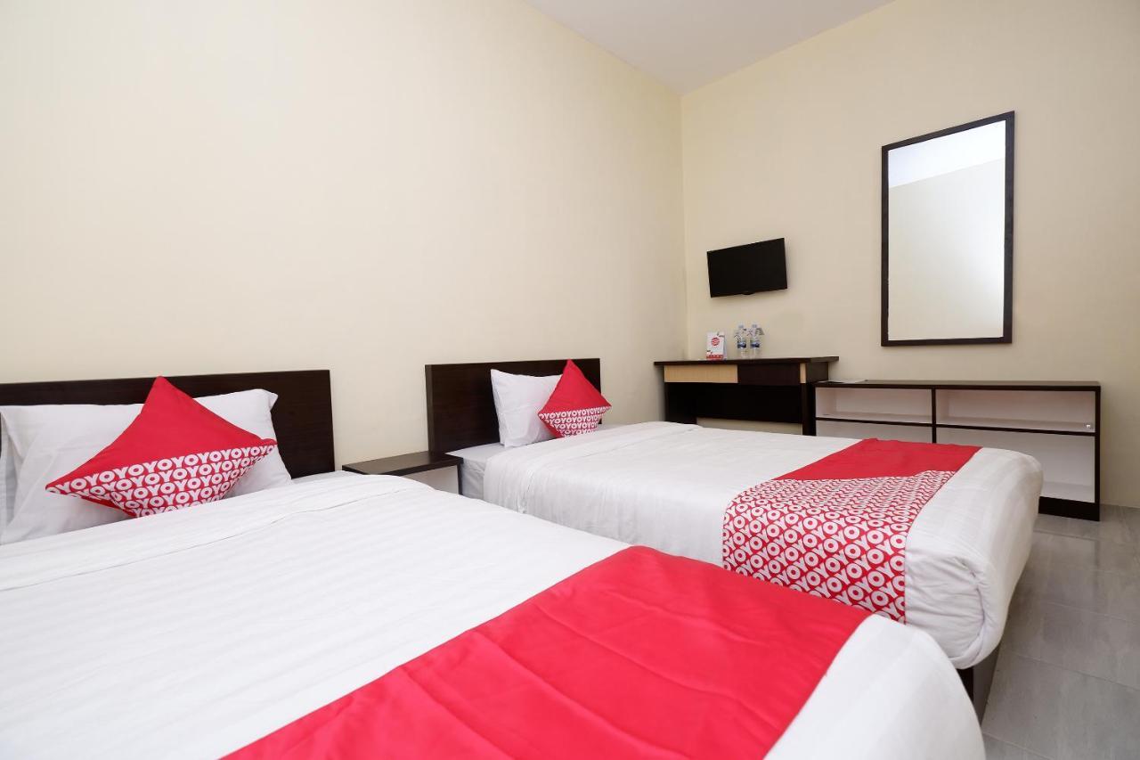 Oyo 1998 Harmonis Hotell Purwokerto Exteriör bild